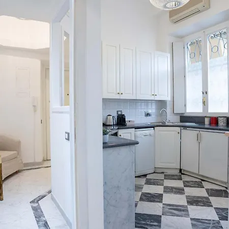 Easytopstay - Colonna Rom