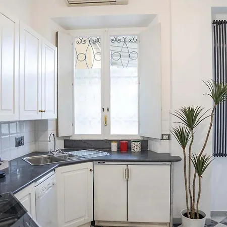 Easytopstay - Colonna Gæstehus Rom