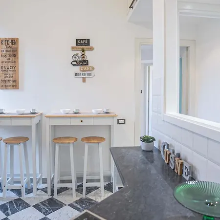 Easytopstay - Colonna 3* Rom