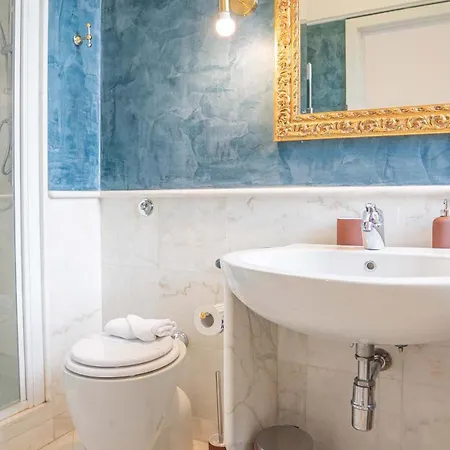 Easytopstay - Colonna