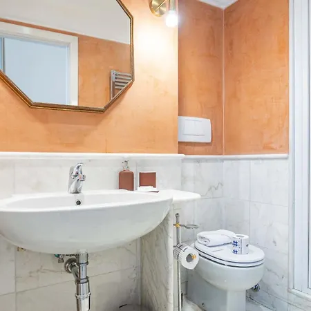 Easytopstay - Colonna